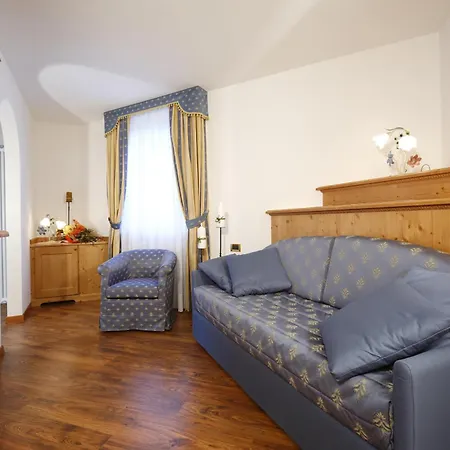 Mountain Hotel Commezzadura